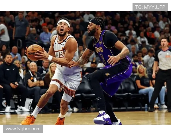 NBA赛季更新：詹姆斯带领湖人力克勇士 领跑西部，杜兰特复出帮助太阳再度崛起