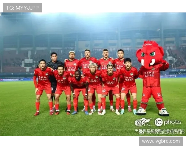 中国足球联赛迎来新变化 多支俱乐部引入外援提升整体实力 中国足球联赛迎来新变化 多支俱乐部引入外援提升整体实力