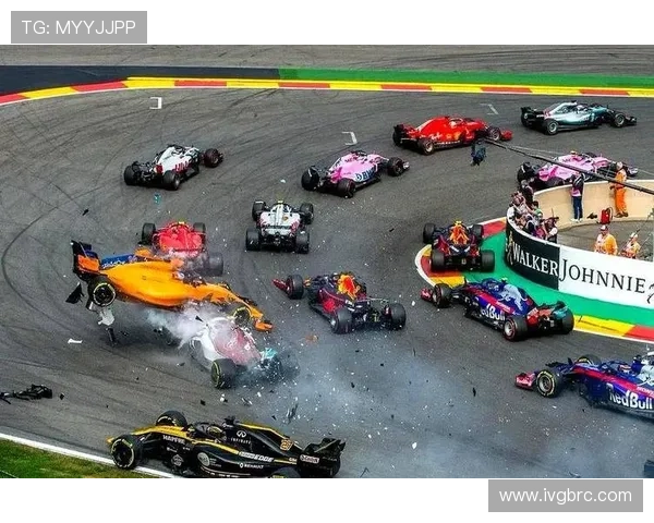 F1赛季战况激烈 法拉利与梅赛德斯争锋不休 新兴车队崭露头角